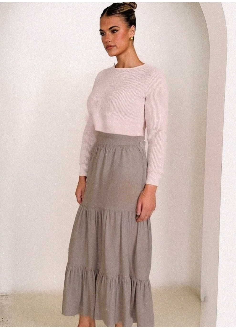 Honey Womens Crop Sweater (Oat)
